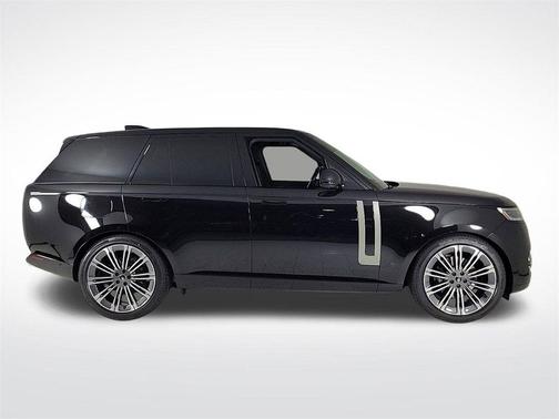 2025 Land Rover Range Rover P400 SE