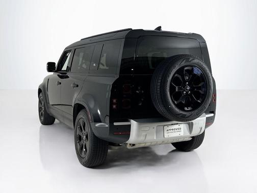 2024 Land Rover Defender P300