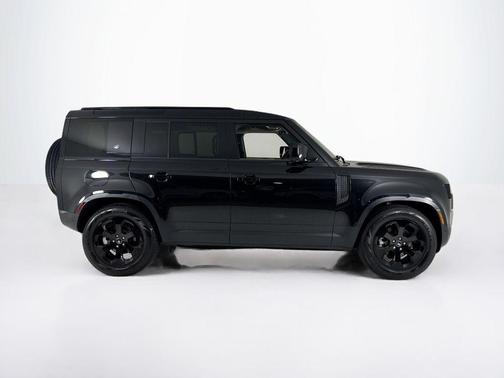 2024 Land Rover Defender P300