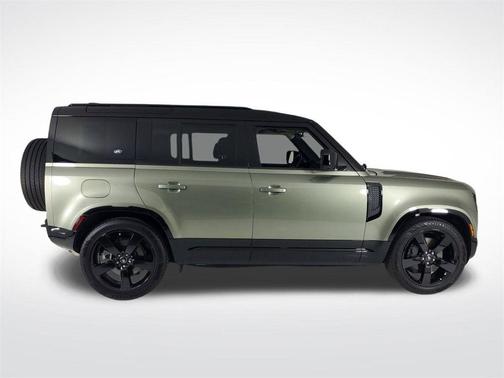 2024 Land Rover Defender P400 X-Dynamic SE