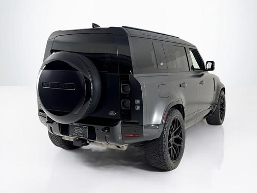 2023 Land Rover Defender 110 X