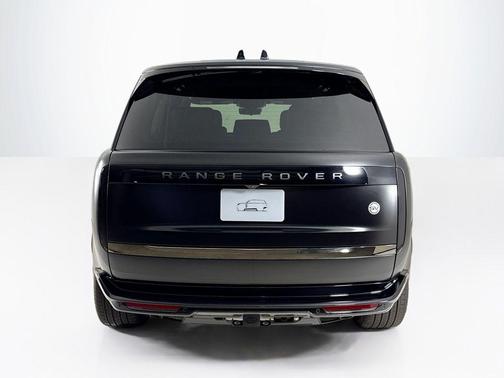 Obsidian Black Satin 2026 Land Rover Range Rover P615 SV
