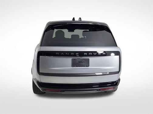 2025 Land Rover Range Rover P400 SE 7 Seat