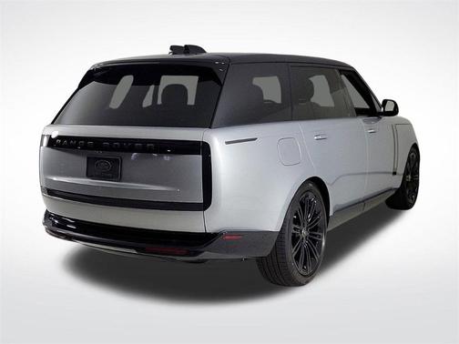 2025 Land Rover Range Rover P400 SE 7 Seat