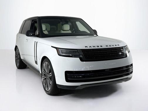 2025 Land Rover Range Rover P400 SE