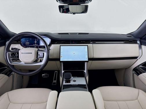 2025 Land Rover Range Rover P400 SE