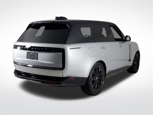 2025 Land Rover Range Rover P400 SE