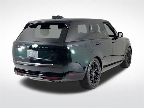 2025 Land Rover Range Rover P530 SE