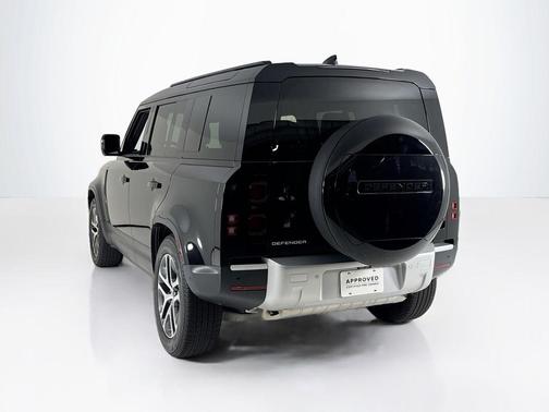 2025 Land Rover Defender P300