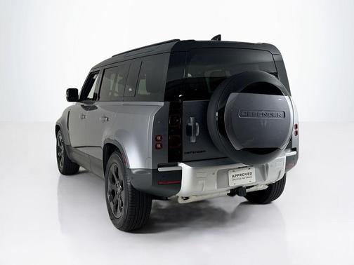 2024 Land Rover Defender P300