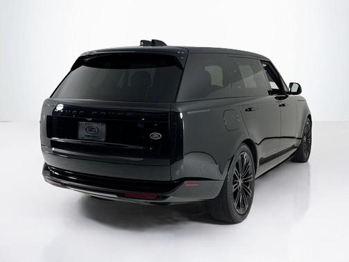 2023 Land Rover Range Rover P400 SE