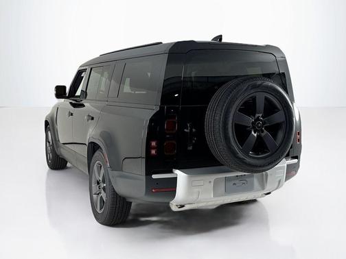 2025 Land Rover Defender P300 S