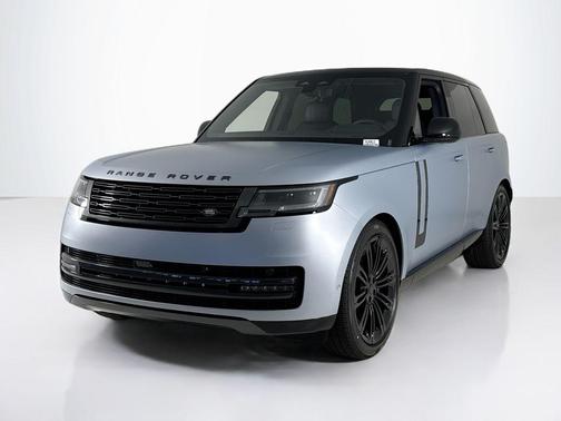 2026 Land Rover Range Rover P530 SE