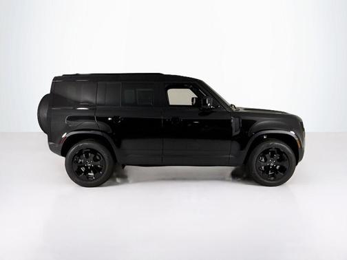 2025 Land Rover Defender P300
