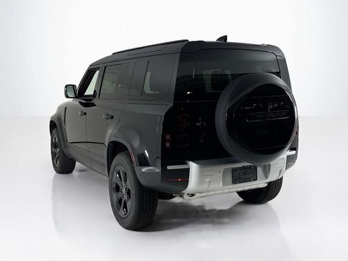 2025 Land Rover Defender P300