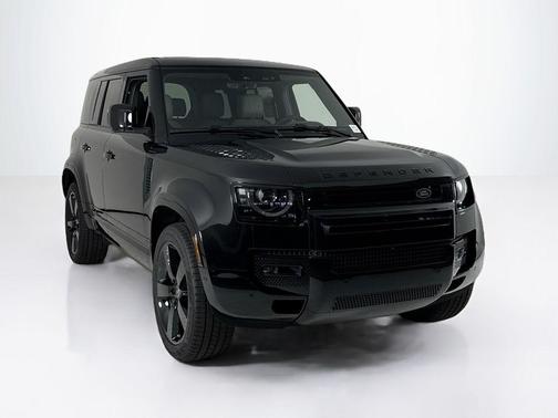 2025 Land Rover Defender P500 X-Dynamic SE