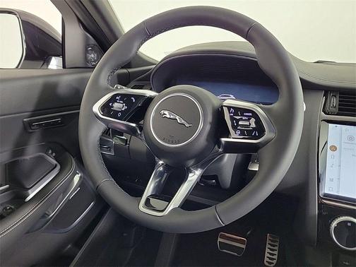 2024 Jaguar E-PACE P250 R-Dynamic SE