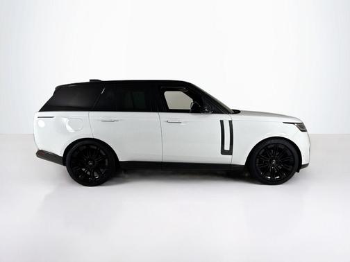 2023 Land Rover Range Rover P400 SE