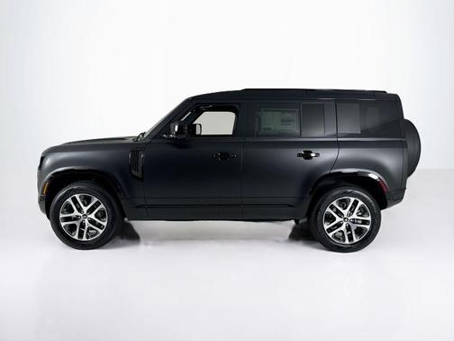 2025 Land Rover Defender P400 X-Dynamic SE