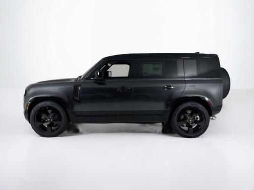 2025 Land Rover Defender P500 X-Dynamic SE