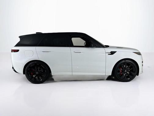 2025 Land Rover Range Rover Sport P460 Dynamic SE