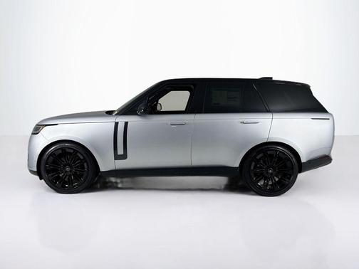 2025 Land Rover Range Rover P400 SE