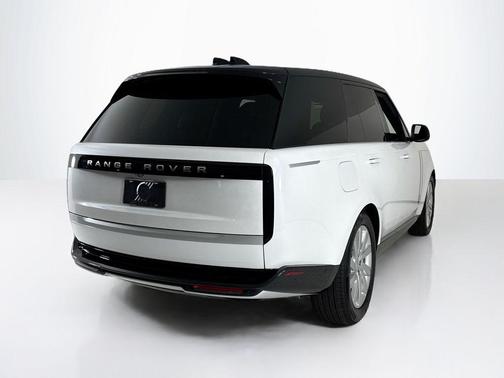 2024 Land Rover Range Rover P400 SE