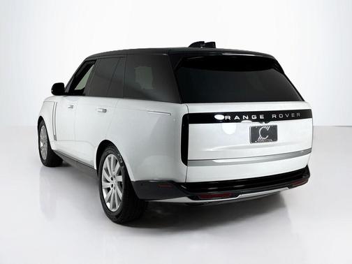 2024 Land Rover Range Rover P400 SE