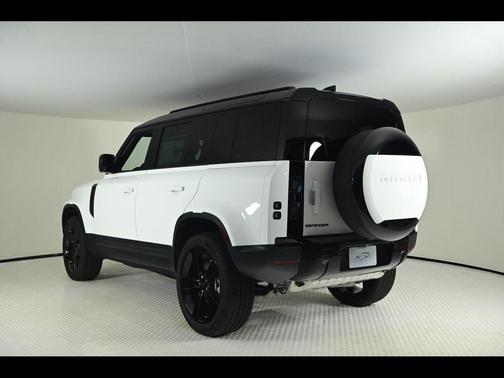 2026 Land Rover Defender S
