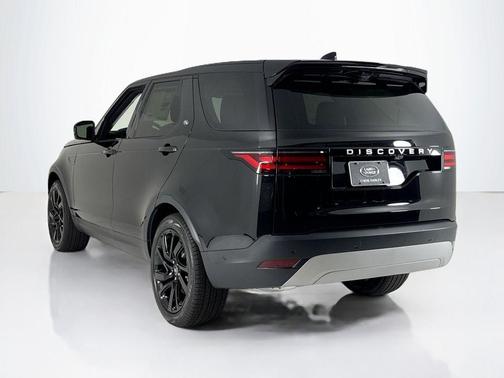 2025 Land Rover Discovery P300 S