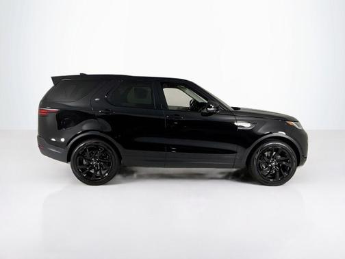 2025 Land Rover Discovery P300 S