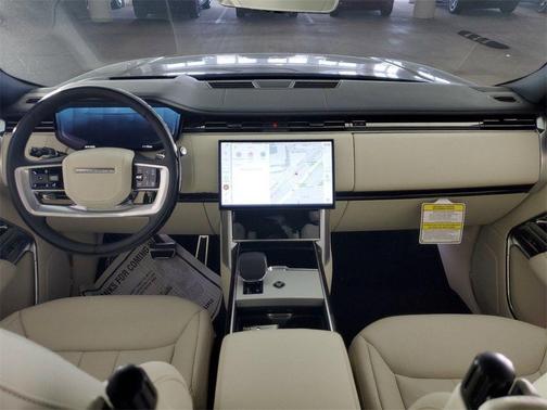 2025 Land Rover Range Rover P530 SE 7 Seat