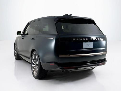 Santorini Black 2026 Land Rover Defender P400 X-Dynamic SE