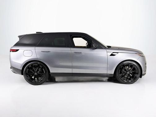 2025 Land Rover Range Rover Sport P360 SE