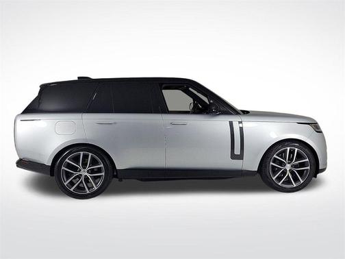 2025 Land Rover Range Rover P550e SE