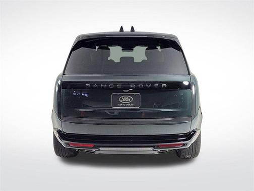 2025 Land Rover Range Rover P530 SE