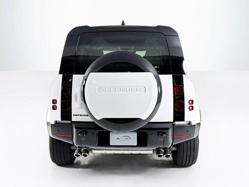 2025 Land Rover Defender P500 X-Dynamic SE