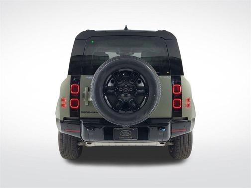 2025 Land Rover Defender P400 X-Dynamic SE