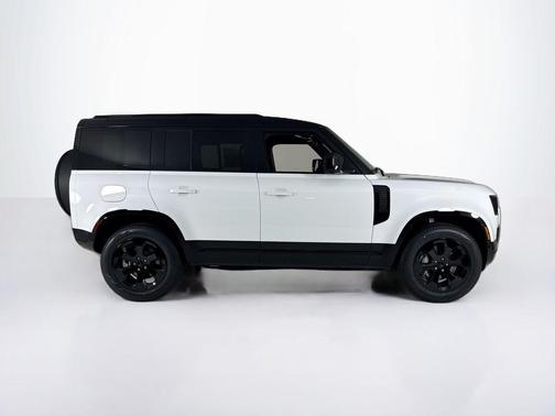 2026 Land Rover Defender P400 X-Dynamic SE