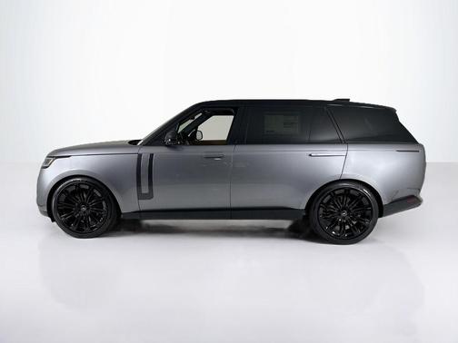 2025 Land Rover Range Rover P530 SE 7 Seat