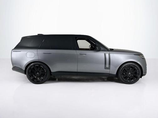 2025 Land Rover Range Rover P530 SE 7 Seat
