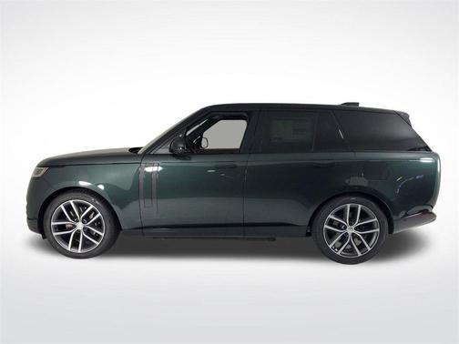2025 Land Rover Range Rover P550e SE