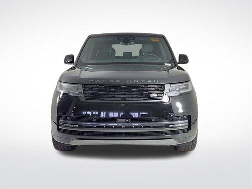 2025 Land Rover Range Rover P550e SE