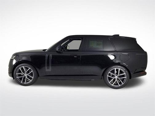 2025 Land Rover Range Rover P550e SE