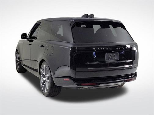 2025 Land Rover Range Rover P550e SE