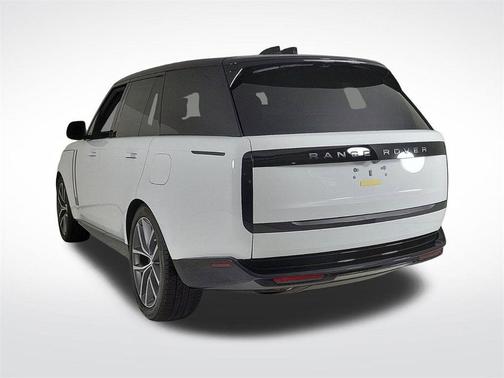 2025 Land Rover Range Rover P550e SE
