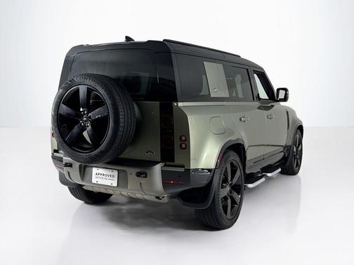 2023 Land Rover Defender 110 X-Dynamic SE