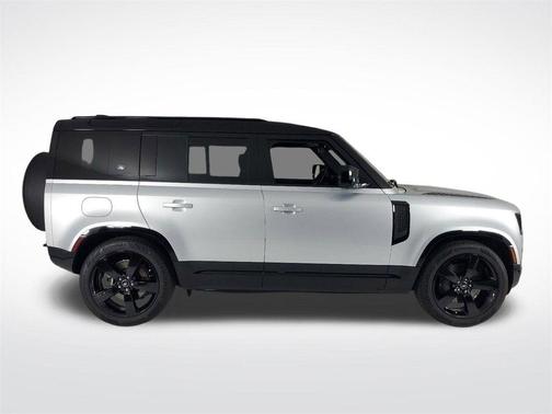 2024 Land Rover Defender P400 X-Dynamic SE