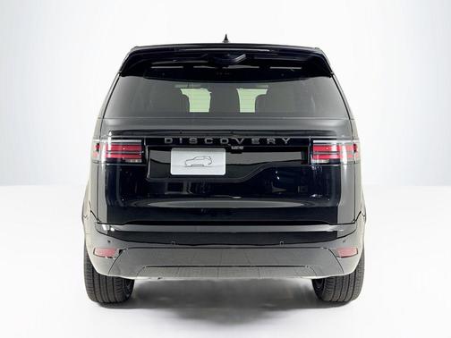 2025 Land Rover Discovery P360 Dynamic SE