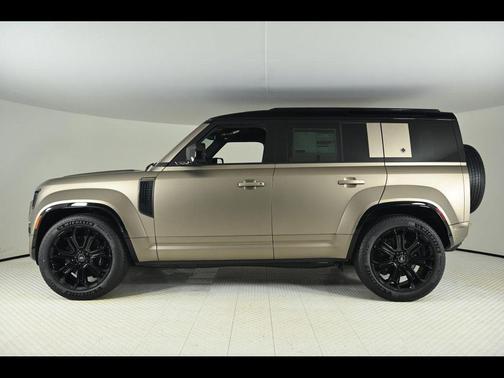 2025 Land Rover Defender V8